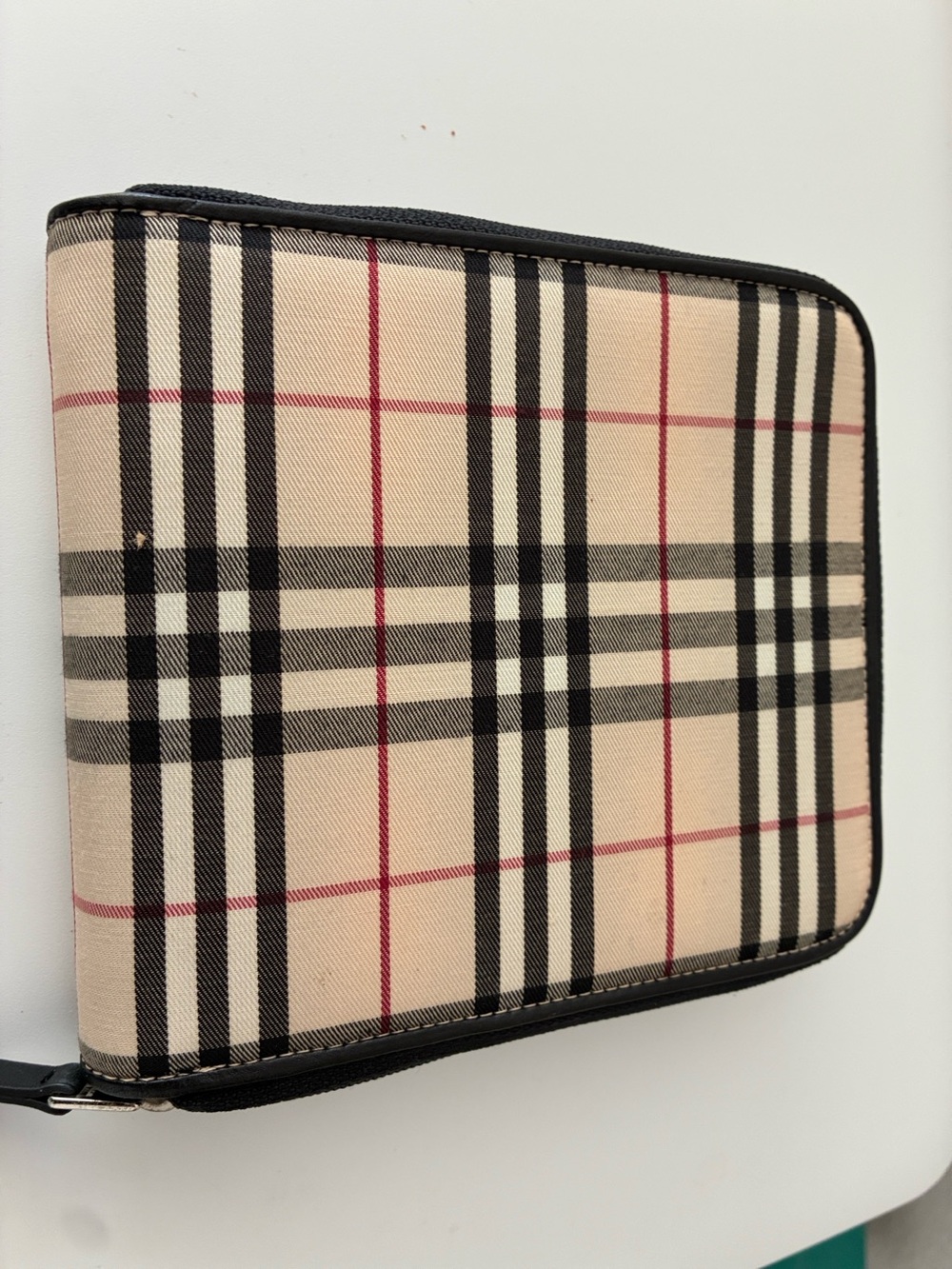 Burberry RARE, Vintage Classic Haymarket 12-Slot CD Case
